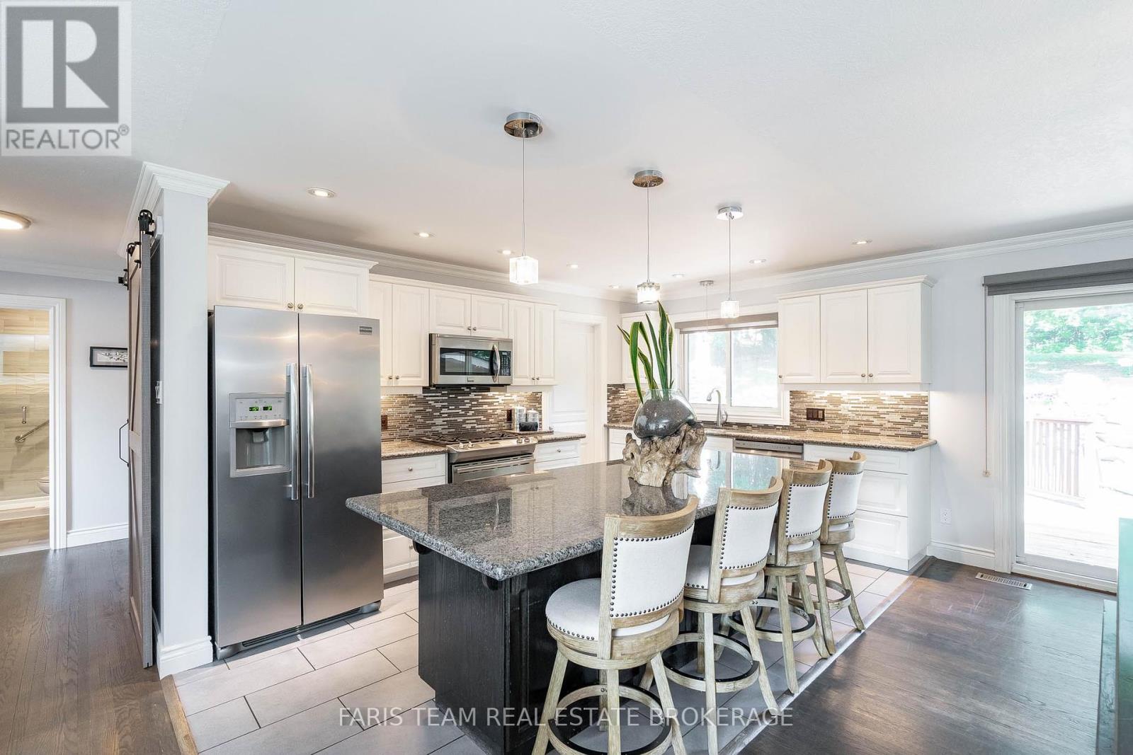 Photo 30 of 1116 Everton Road, Midland ON
