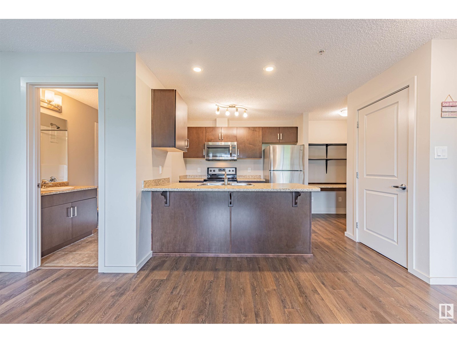 Photo 9 of 209 142 Ebbers Bv Nw, Edmonton AB