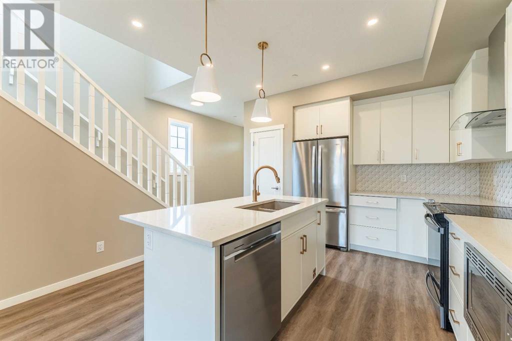 Photo 13 of 121 Hotchkiss Way Se, Calgary AB