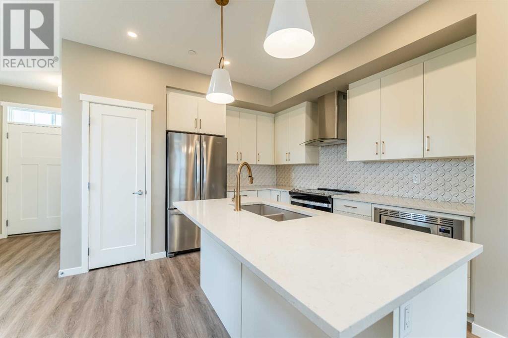 Photo 14 of 121 Hotchkiss Way Se, Calgary AB