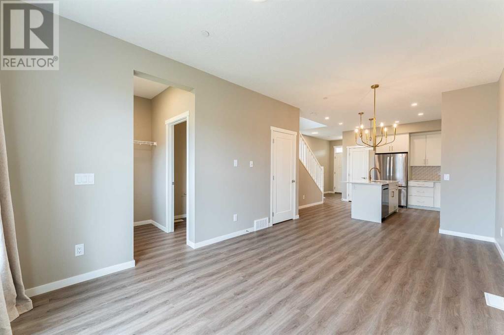 Photo 17 of 121 Hotchkiss Way Se, Calgary AB