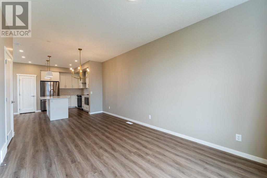 Photo 18 of 121 Hotchkiss Way Se, Calgary AB