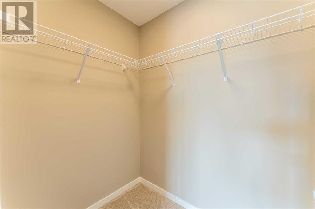 Photo 24 of 121 Hotchkiss Way Se, Calgary AB