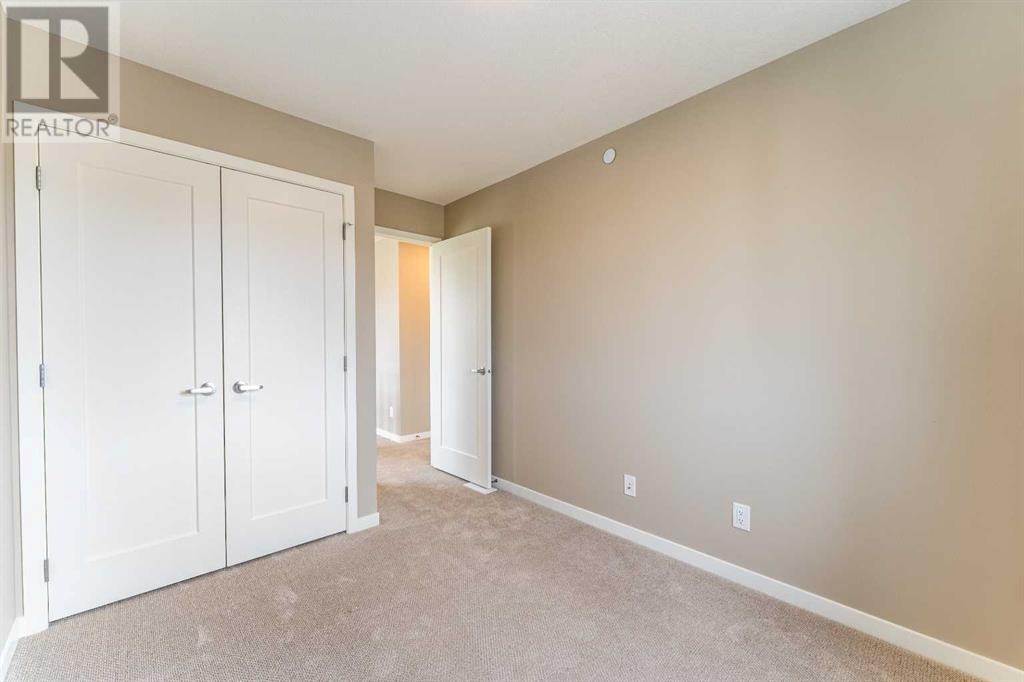 Photo 28 of 121 Hotchkiss Way Se, Calgary AB