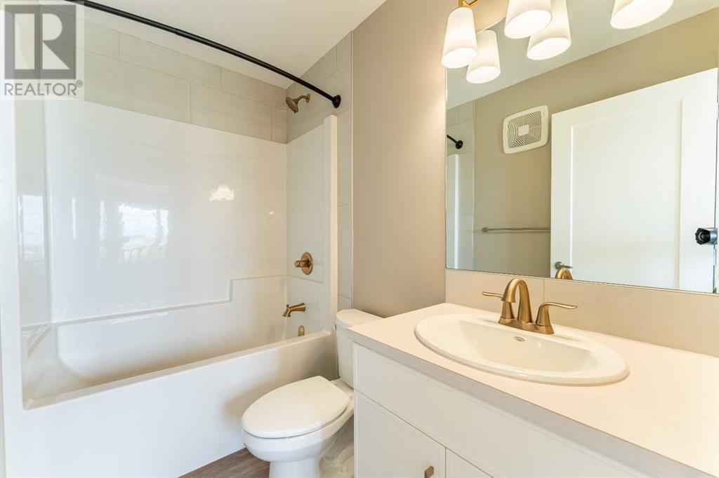Photo 29 of 121 Hotchkiss Way Se, Calgary AB