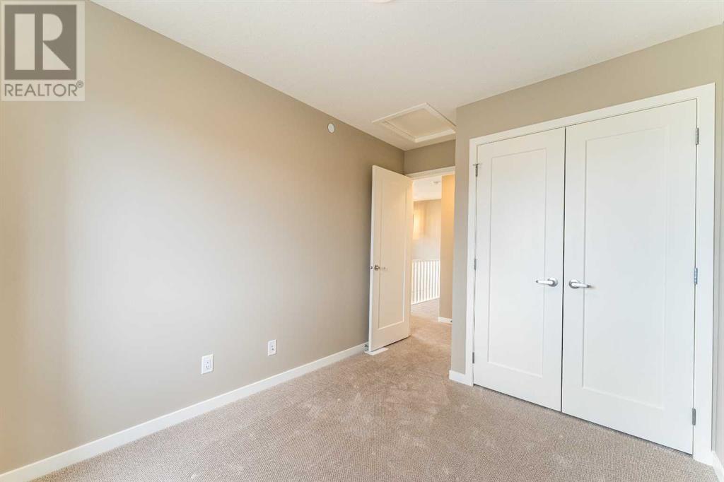Photo 31 of 121 Hotchkiss Way Se, Calgary AB