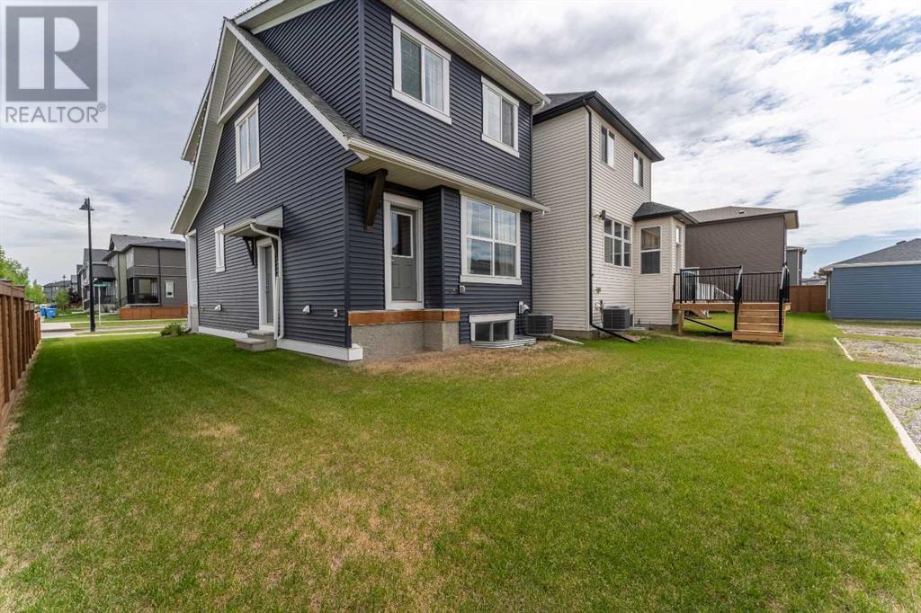 Photo 36 of 121 Hotchkiss Way Se, Calgary AB