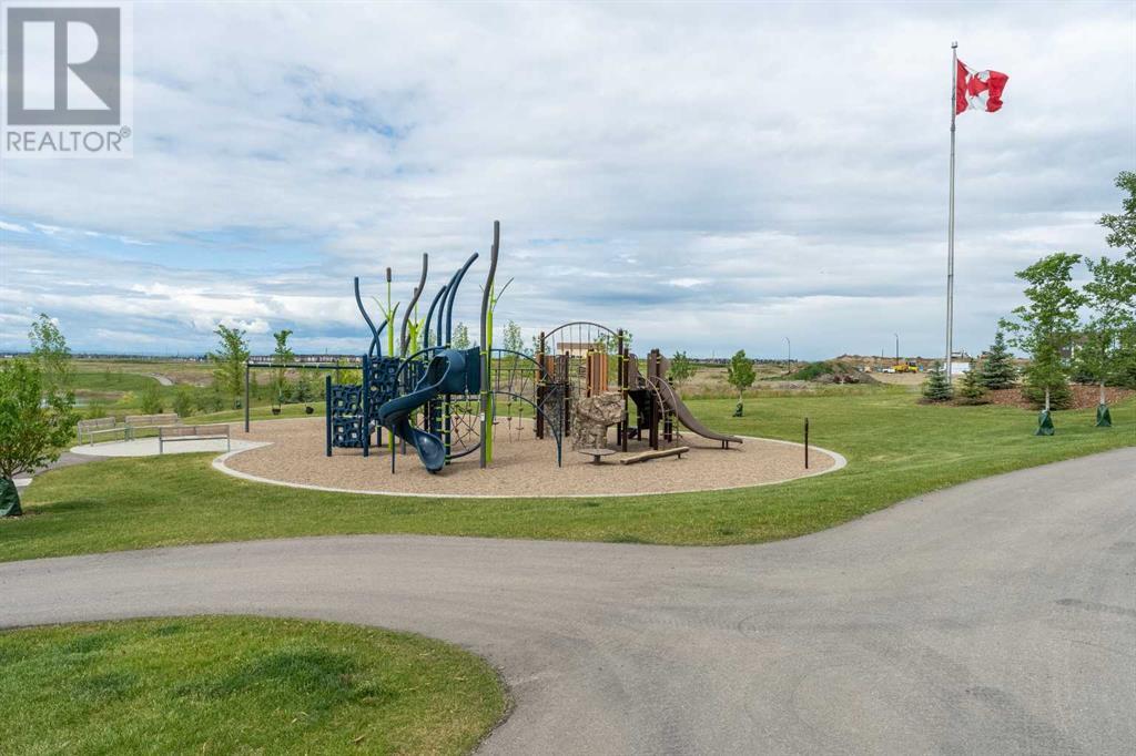 Photo 40 of 121 Hotchkiss Way Se, Calgary AB
