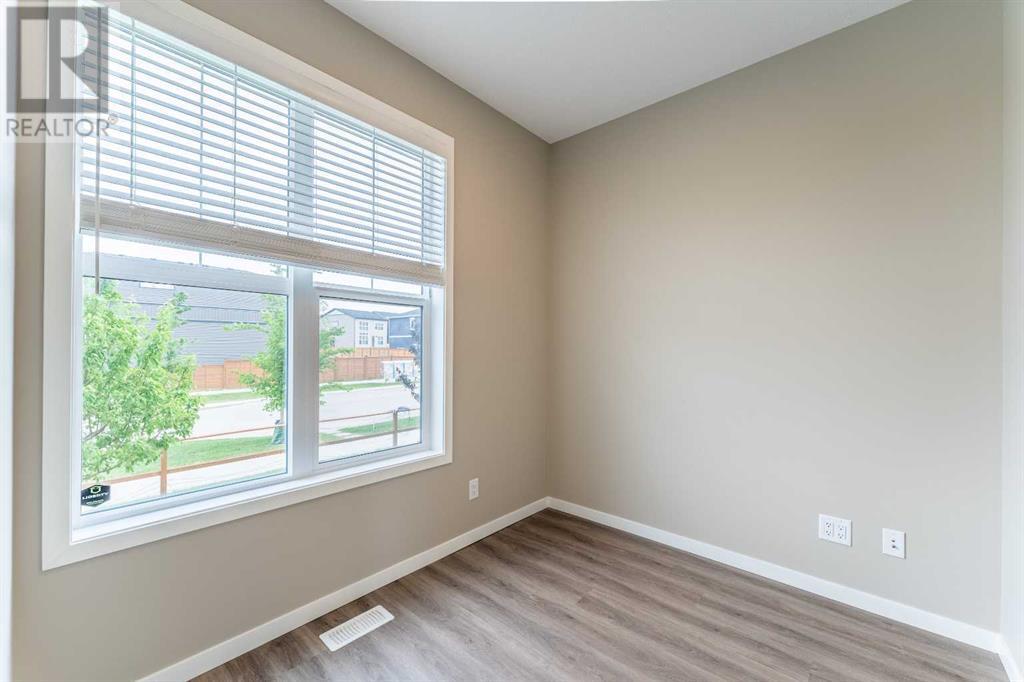 Photo 6 of 121 Hotchkiss Way Se, Calgary AB