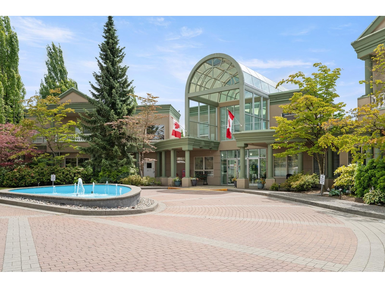 Photo 10 of 409 13860 70 Avenue, Surrey BC