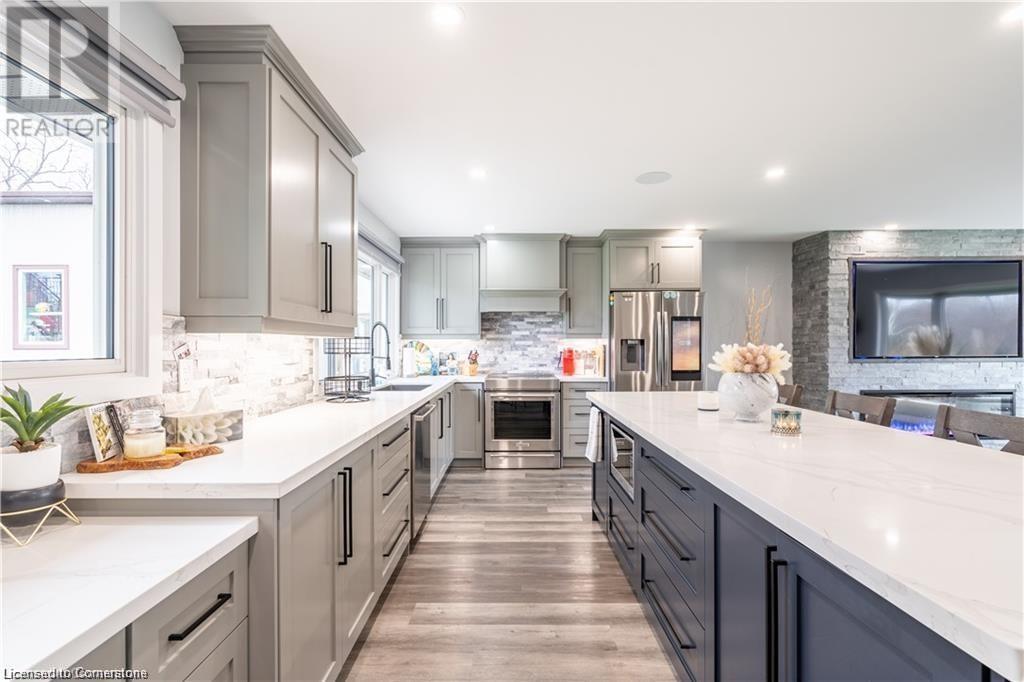 Photo 18 of 4006 Queen Street, Nanticoke ON