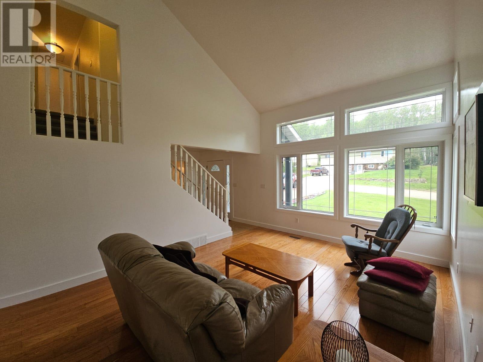 5309 Hillside Avenue NW, Chetwynd