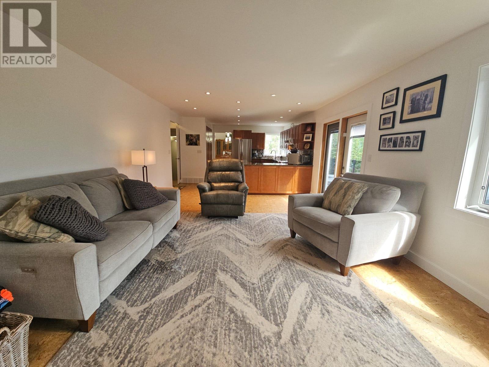 5309 Hillside Avenue NW, Chetwynd