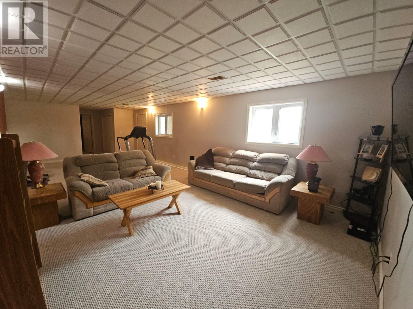 5309 Hillside Avenue NW, Chetwynd
