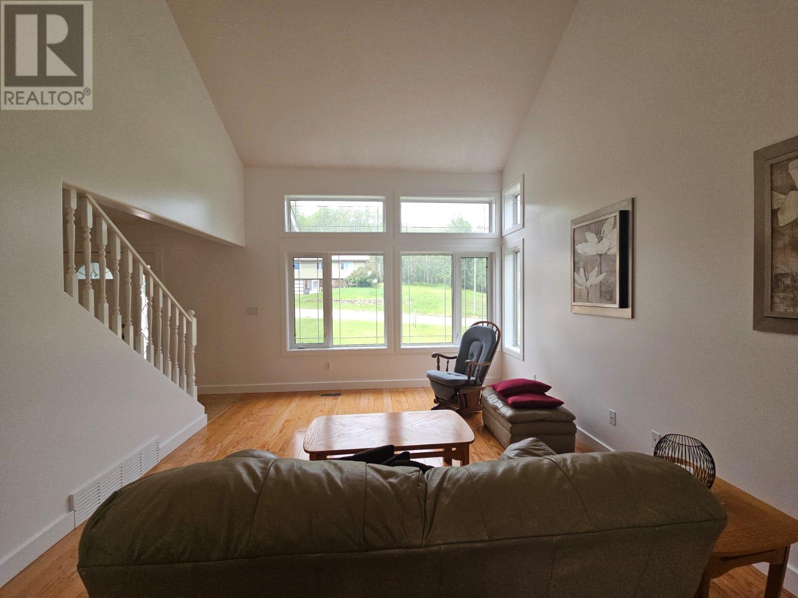 5309 Hillside Avenue NW, Chetwynd