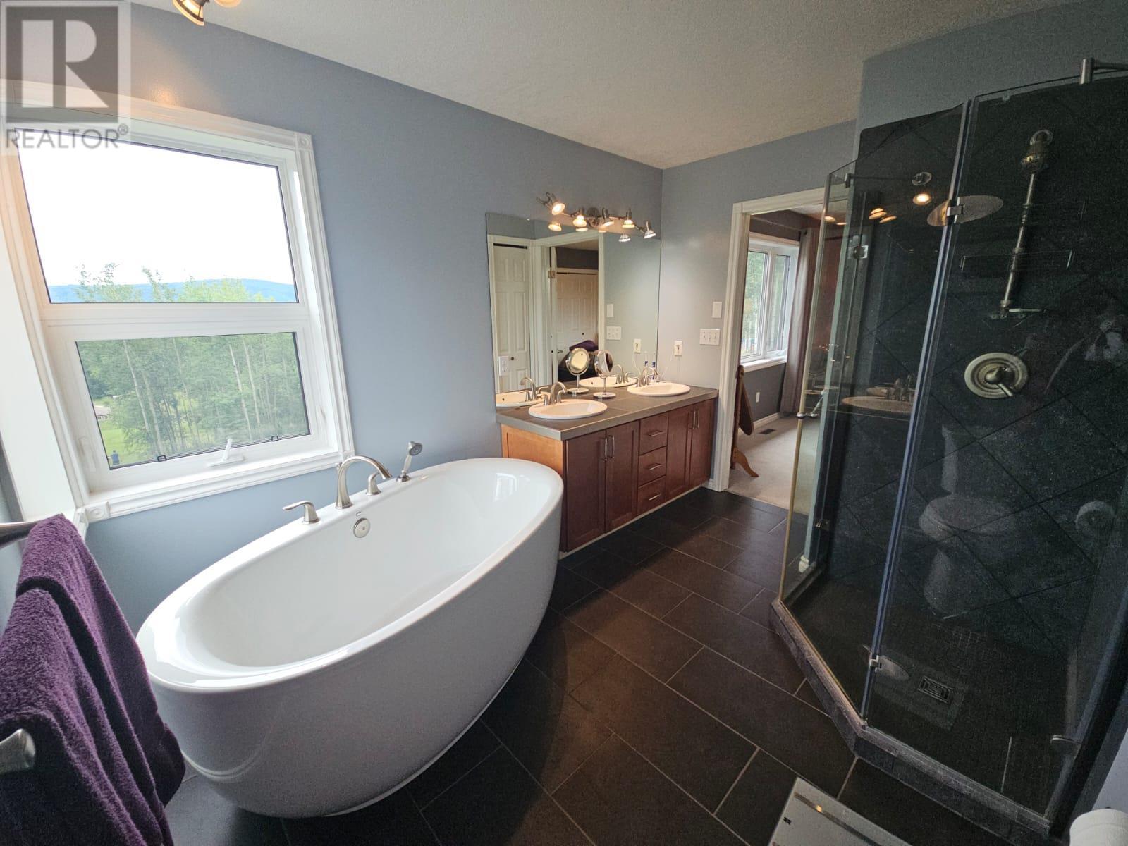 5309 Hillside Avenue NW, Chetwynd