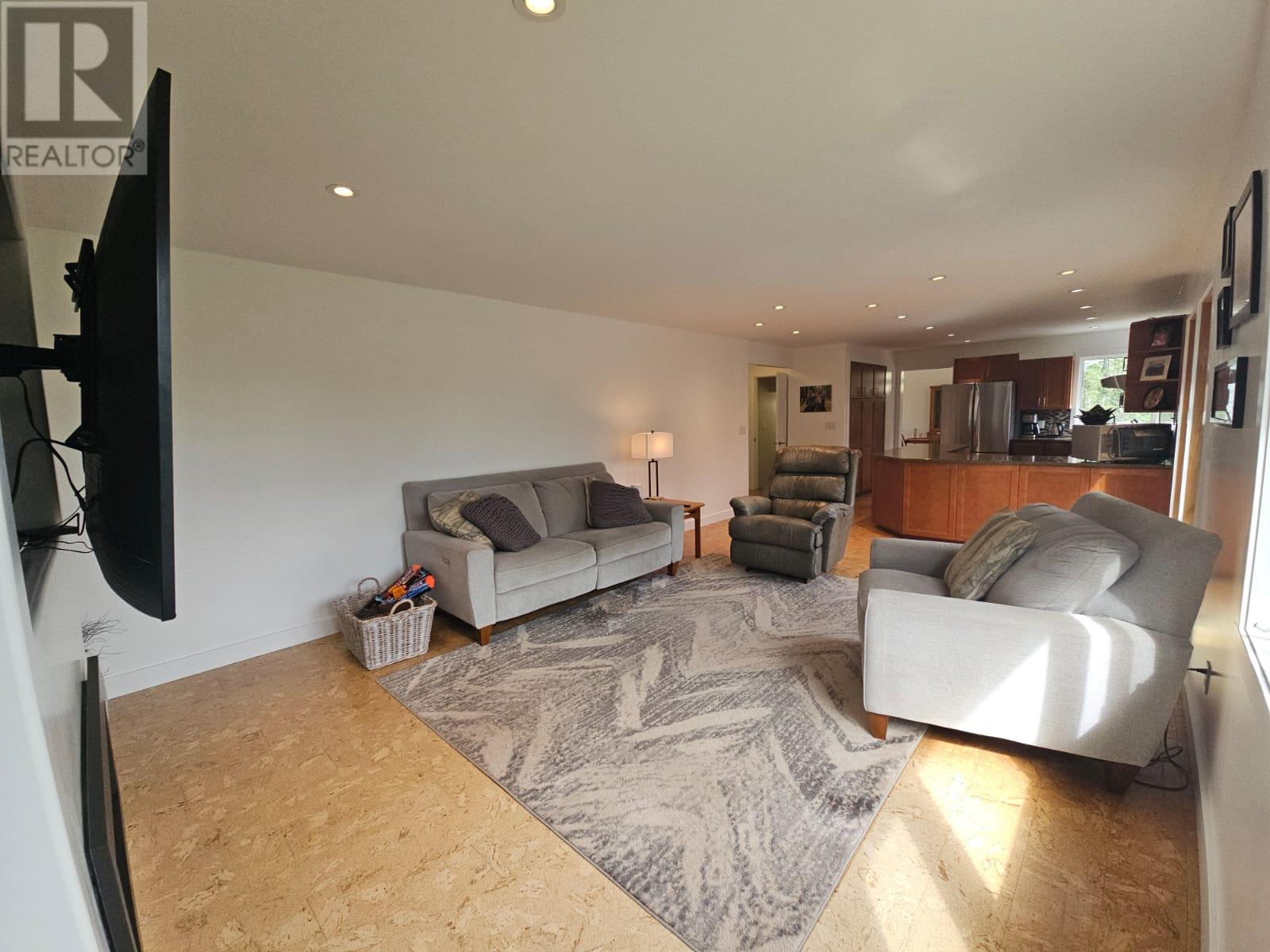 5309 Hillside Avenue NW, Chetwynd