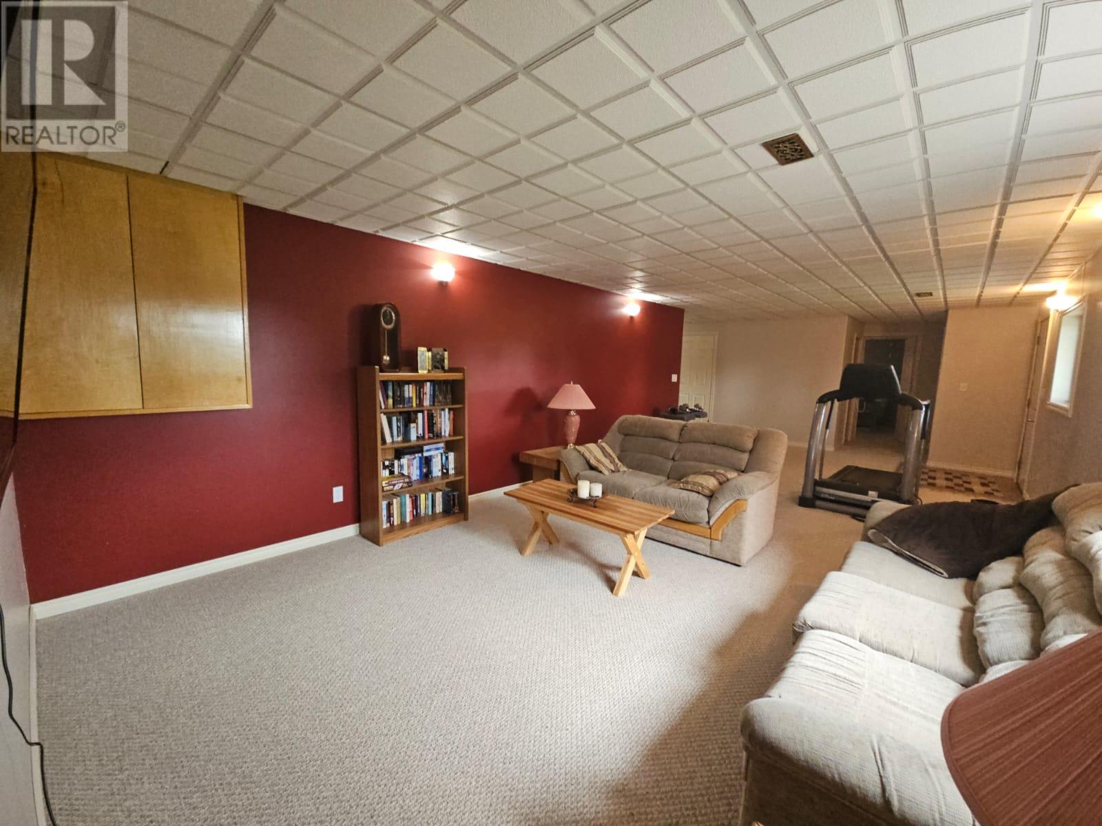 5309 Hillside Avenue NW, Chetwynd