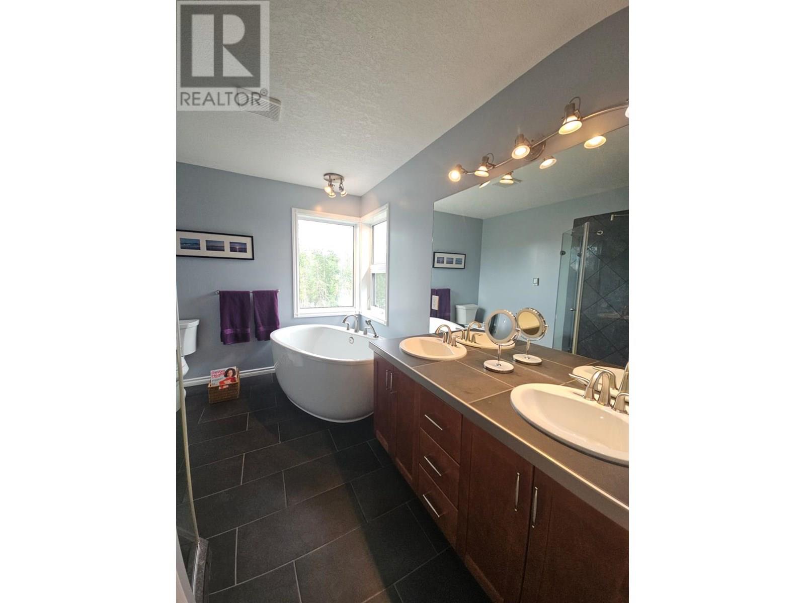 5309 Hillside Avenue NW, Chetwynd
