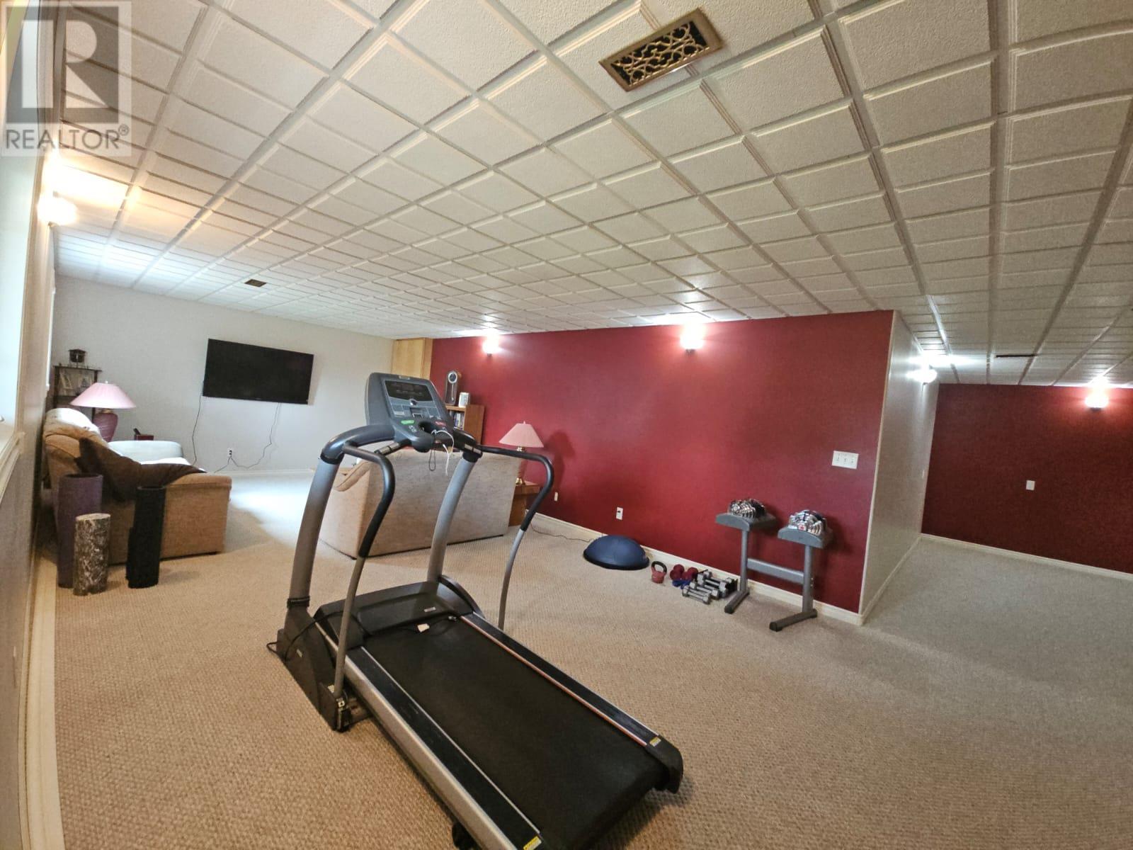 5309 Hillside Avenue NW, Chetwynd