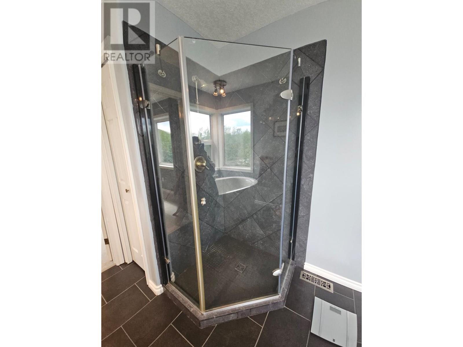 5309 Hillside Avenue NW, Chetwynd