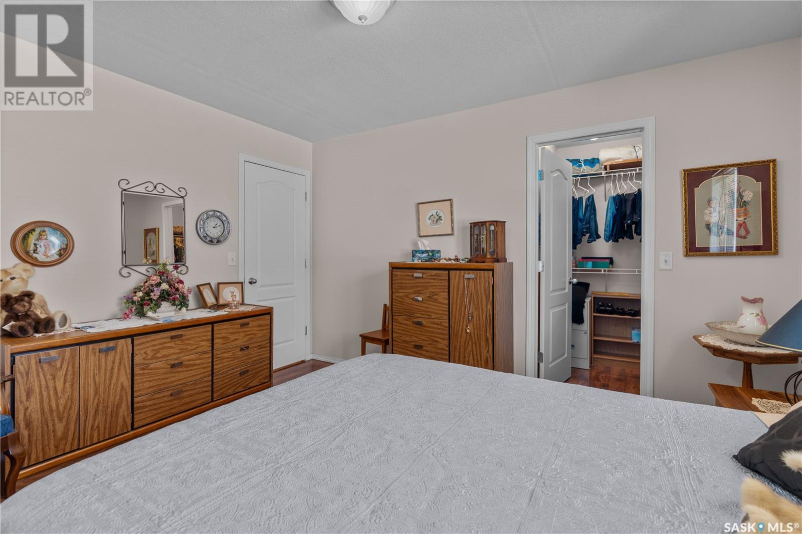 Single Family House Low rise for Sale in  Buckingham DRIVE E Regina 
