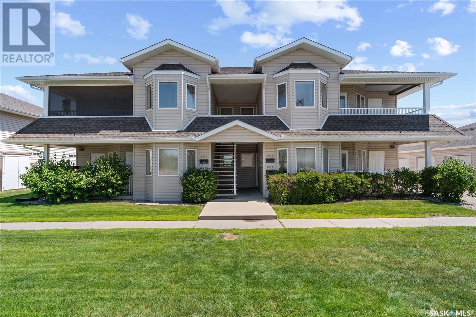 Single Family House Low rise for Sale in  Buckingham DRIVE E Regina 