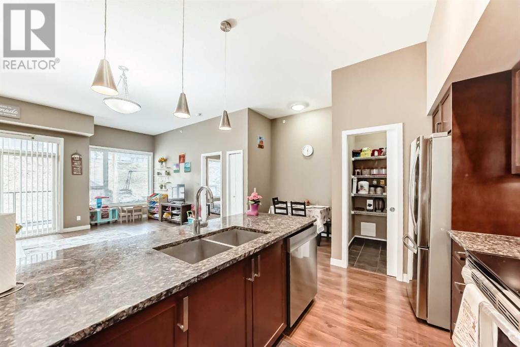 Single Family House for Sale in    Street NE Highland Park Calgary 