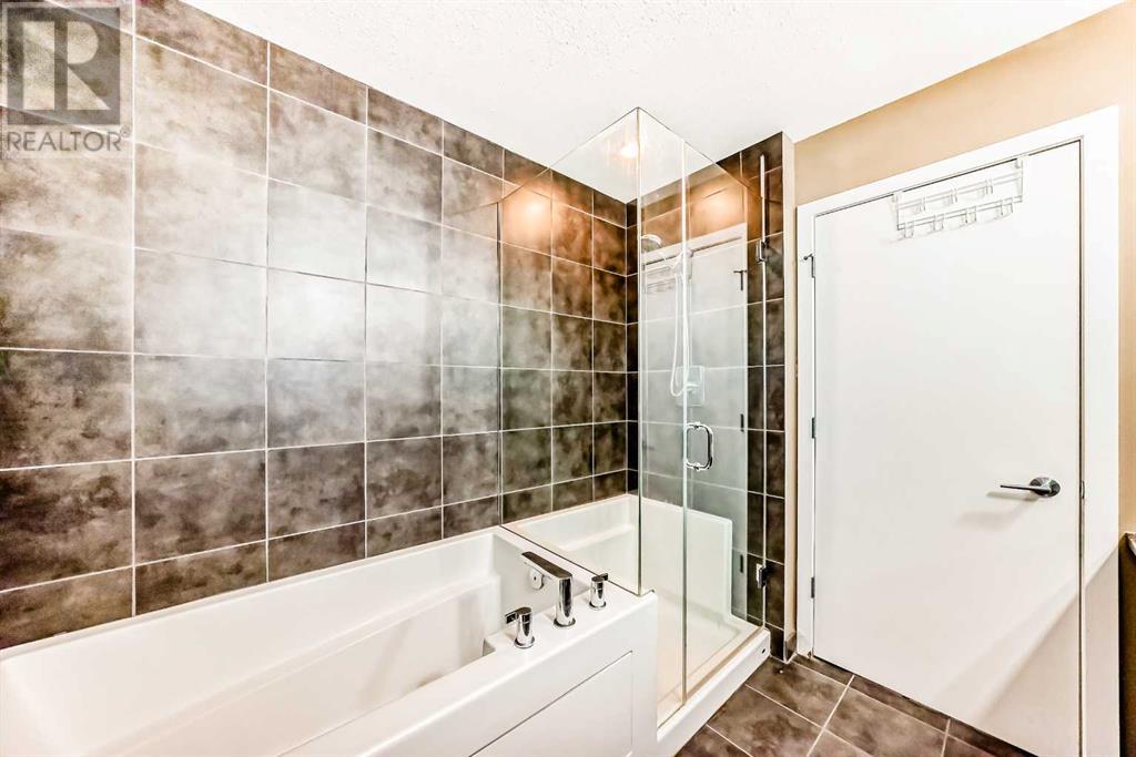 Single Family House for Sale in    Street NE Highland Park Calgary 
