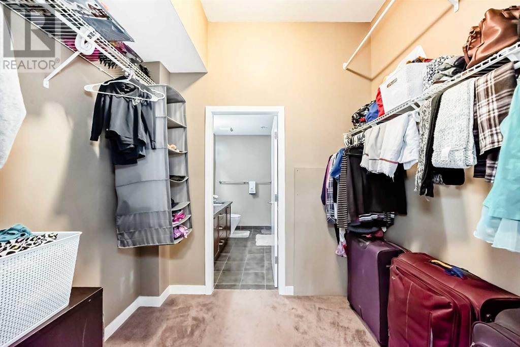 Single Family House for Sale in    Street NE Highland Park Calgary 