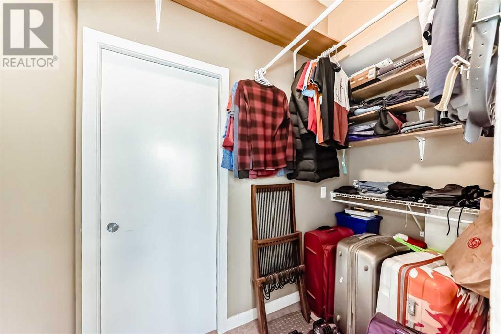 Single Family House for Sale in    Street NE Highland Park Calgary 