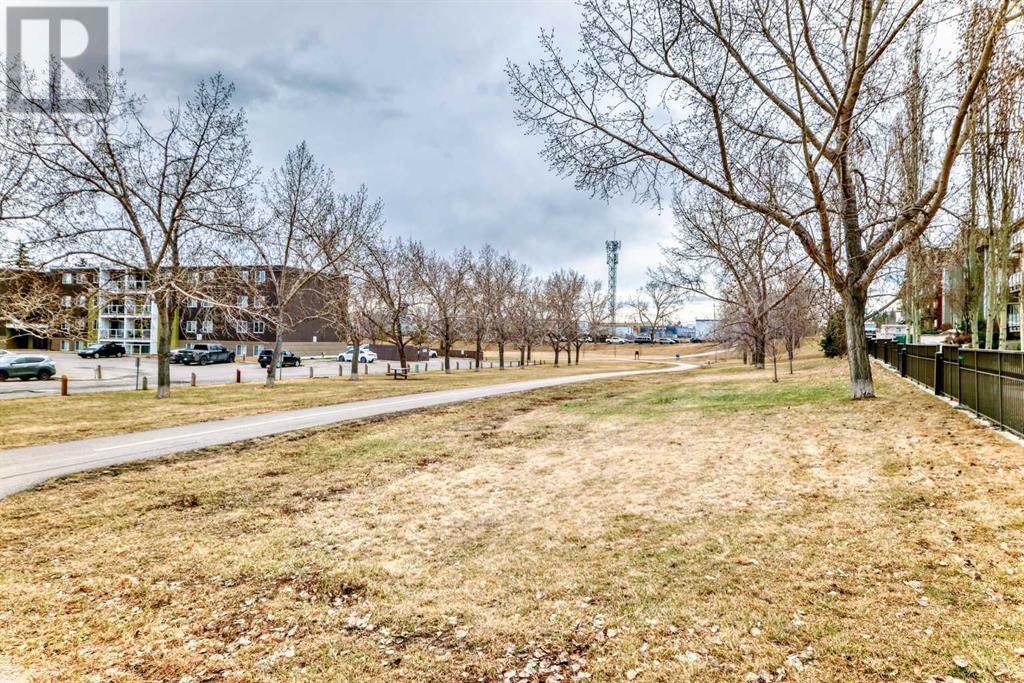 Single Family House for Sale in    Street NE Highland Park Calgary 