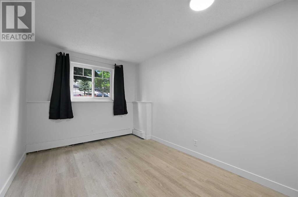 Single Family House for Sale in C  Dalton Drive NW Dalhousie Calgary 