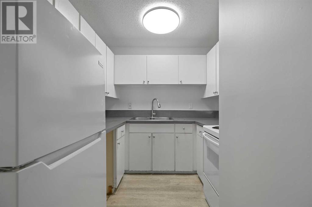 Single Family House for Sale in C  Dalton Drive NW Dalhousie Calgary 