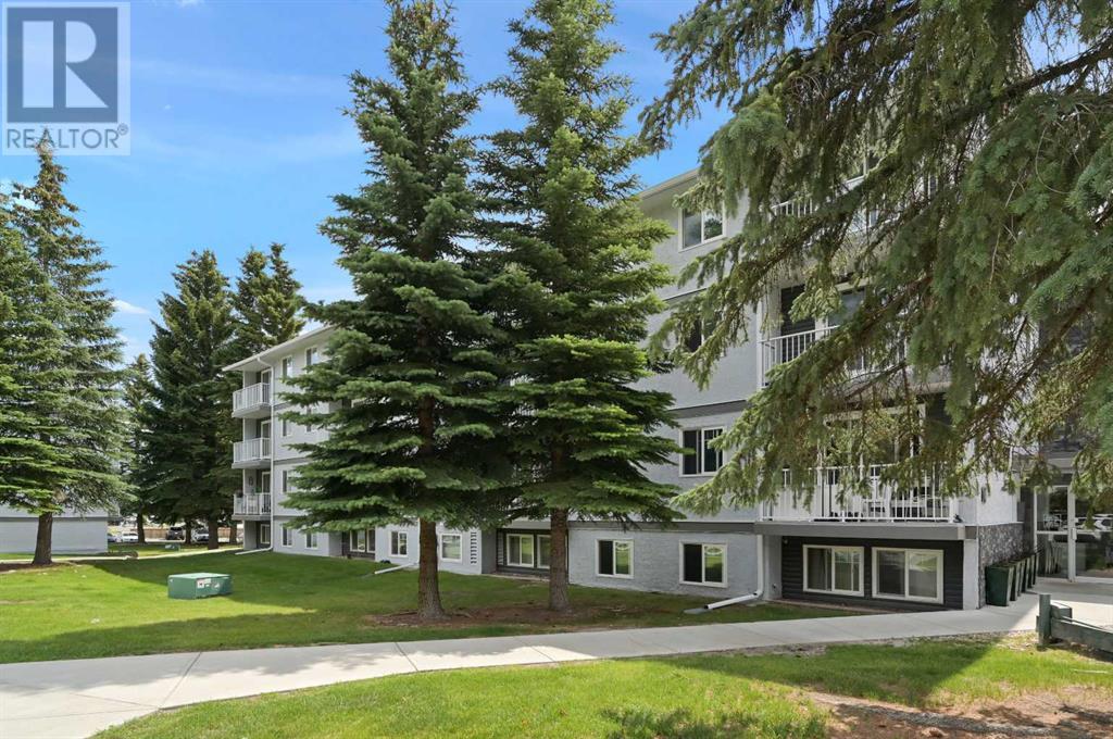 Single Family House for Sale in C  Dalton Drive NW Dalhousie Calgary 