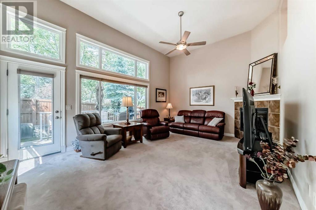 Single Family House 4 Level for Sale in  Dover Mews SE Dover Calgary 