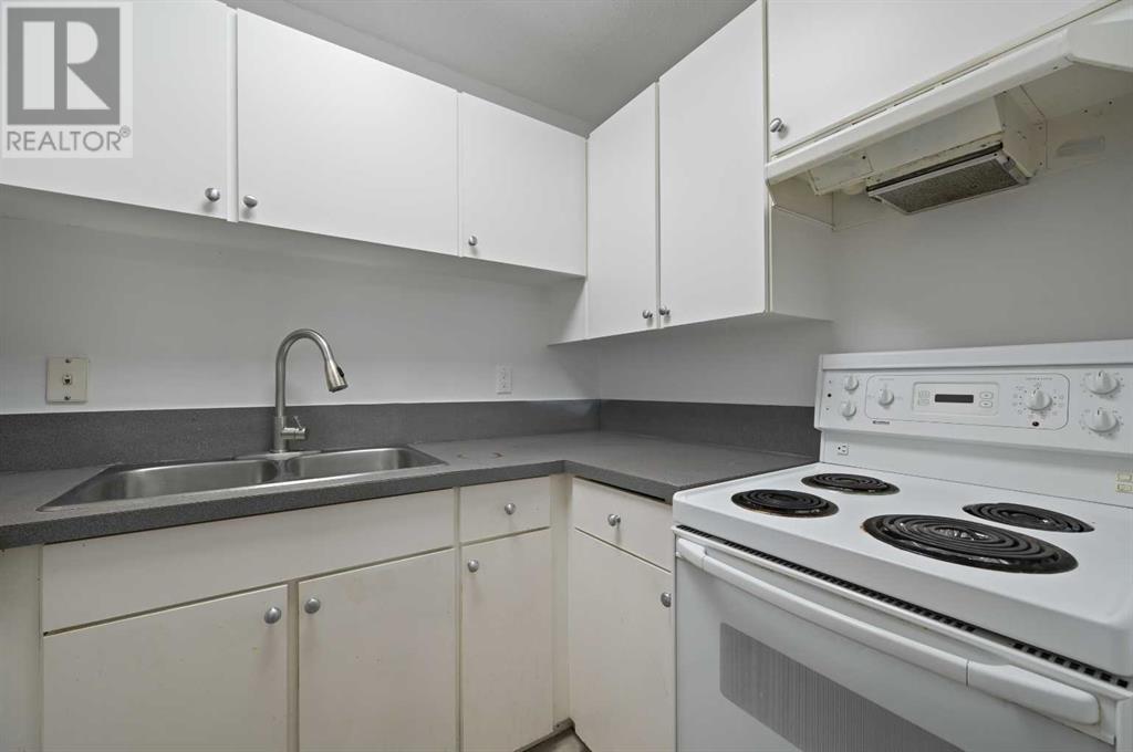 Single Family House for Sale in C  Dalton Drive NW Dalhousie Calgary 