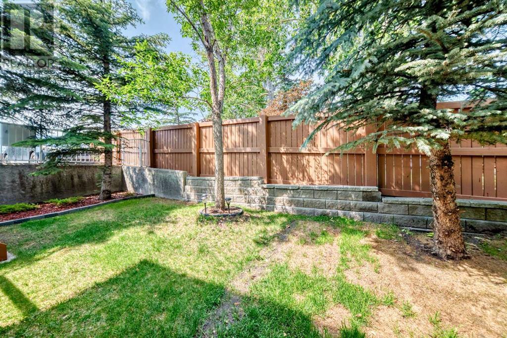 Single Family House 4 Level for Sale in  Dover Mews SE Dover Calgary 