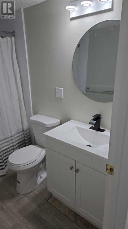 Single Family House for Sale in C  Dalton Drive NW Dalhousie Calgary 