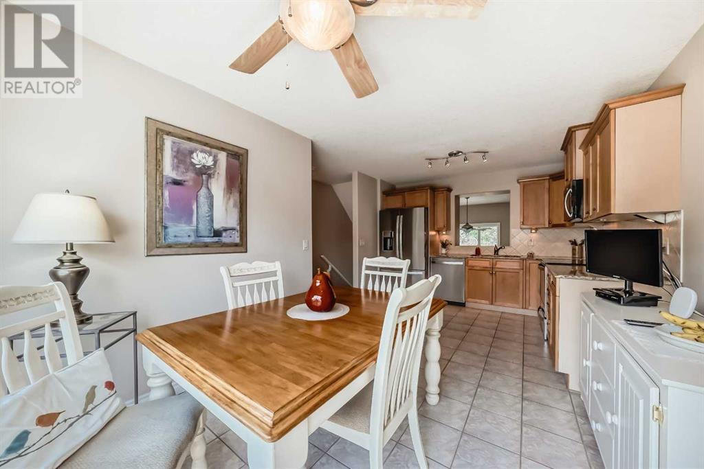 Single Family House 4 Level for Sale in  Dover Mews SE Dover Calgary 