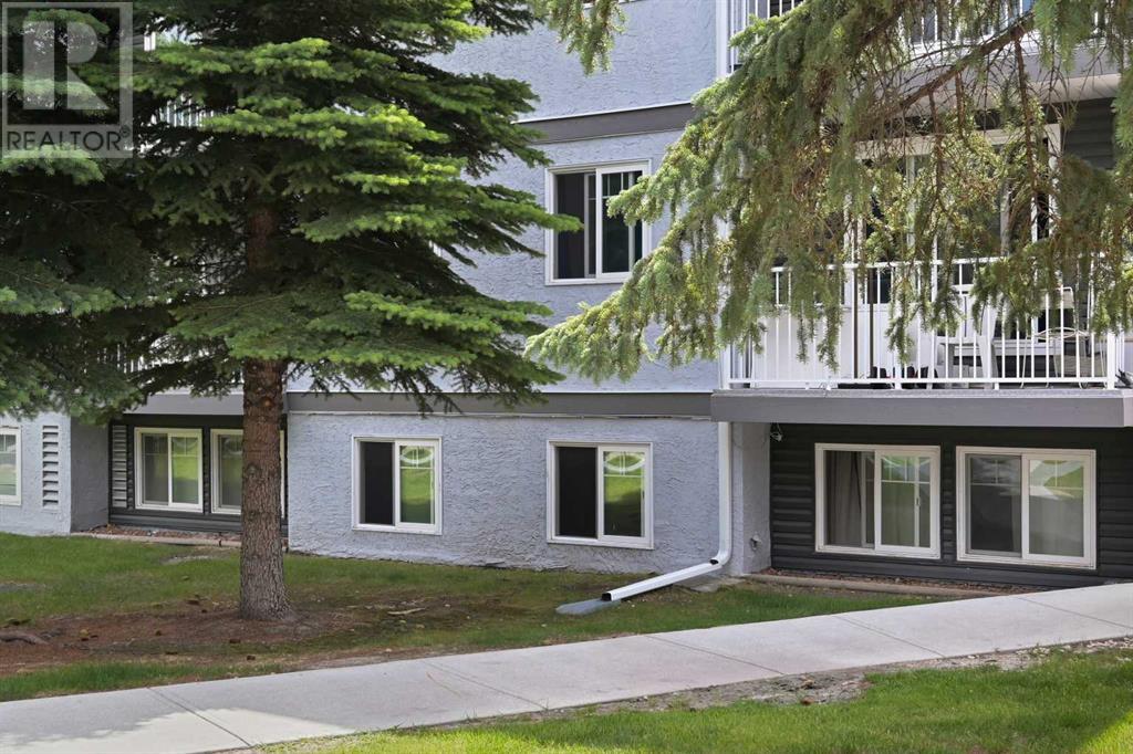 Single Family House for Sale in C  Dalton Drive NW Dalhousie Calgary 