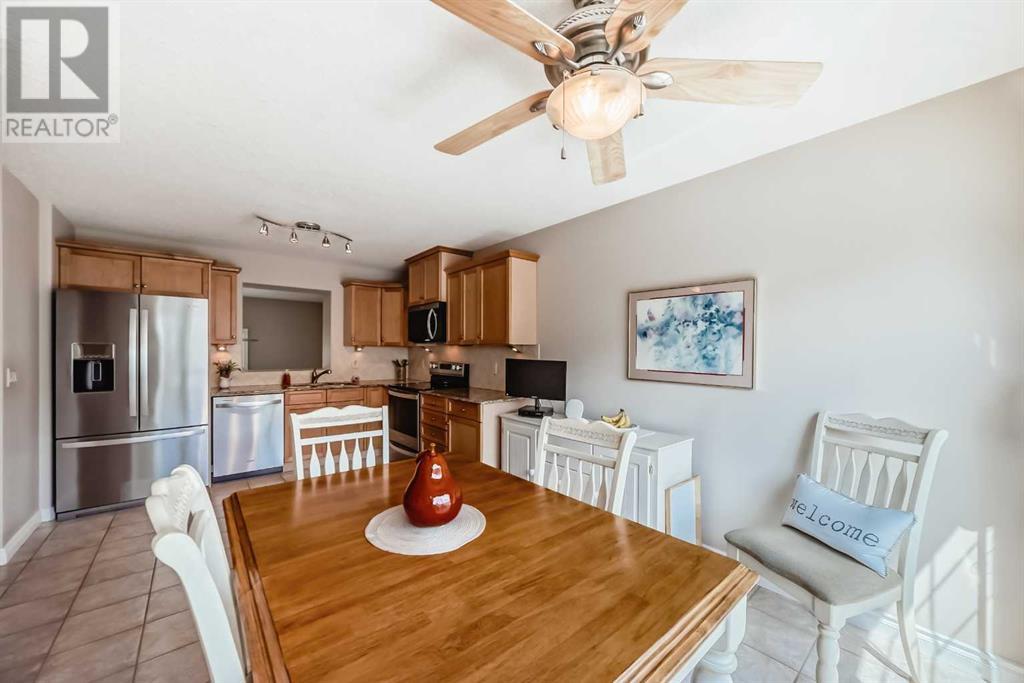 Single Family House 4 Level for Sale in  Dover Mews SE Dover Calgary 