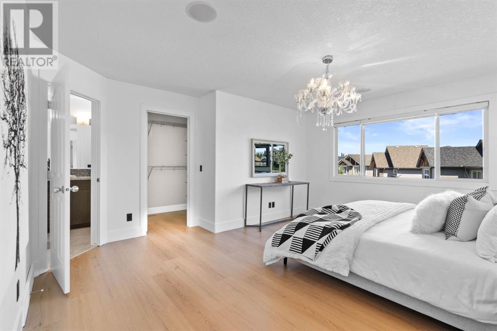 Single Family House for Sale in  Val Gardena Court SW Springbank Hill Calgary 