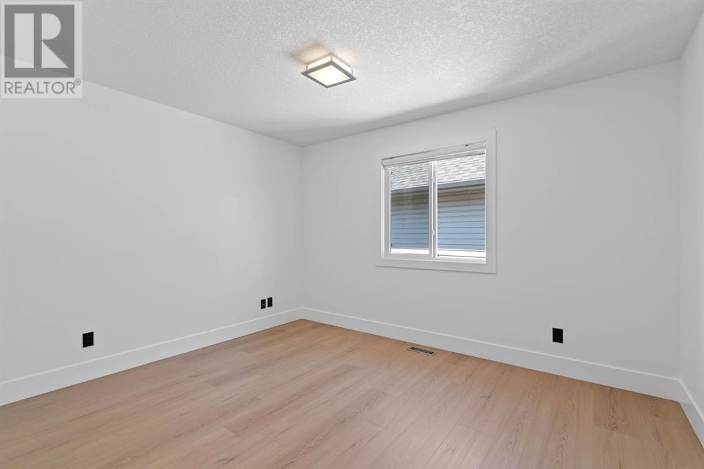 Single Family House for Sale in  Val Gardena Court SW Springbank Hill Calgary 