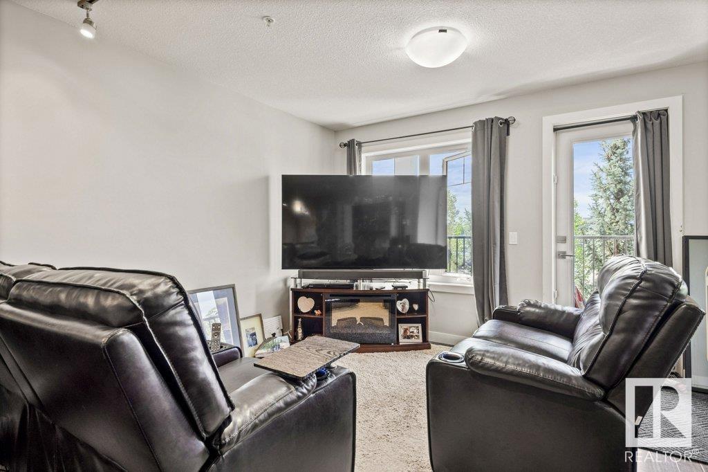 Photo 9 of 206 1031 173 St Sw, Edmonton AB