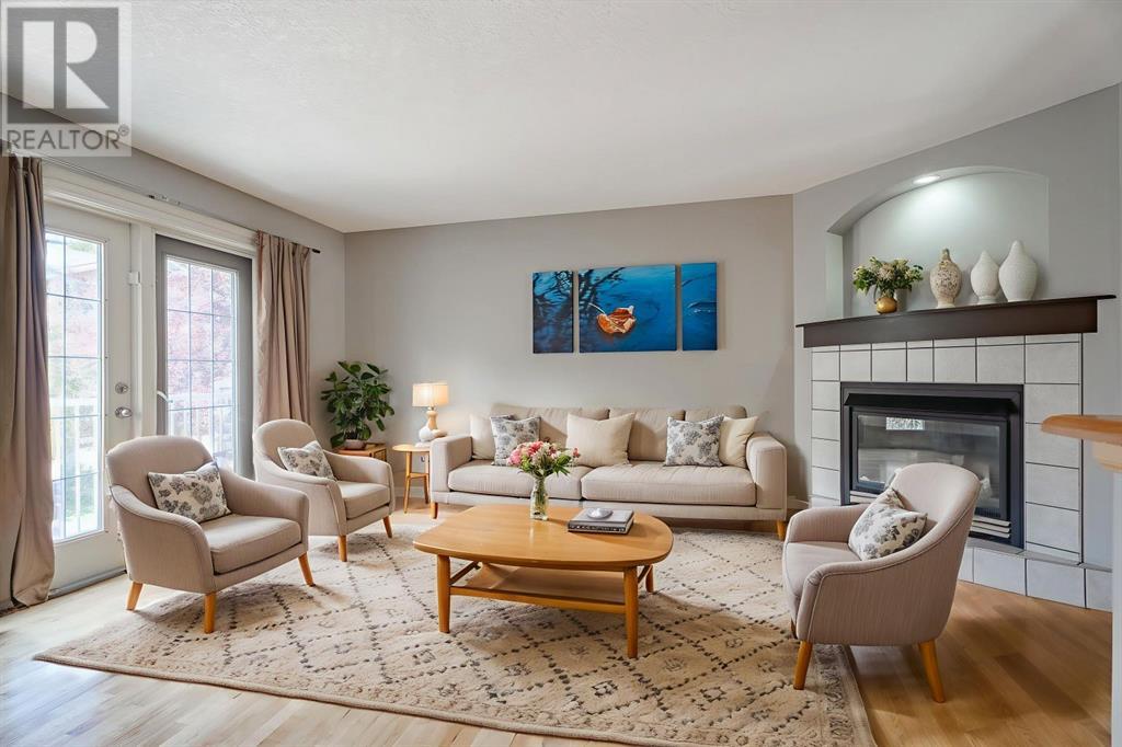Single Family House 4 Level for Sale in  Inglewood Grove SE Inglewood Calgary 