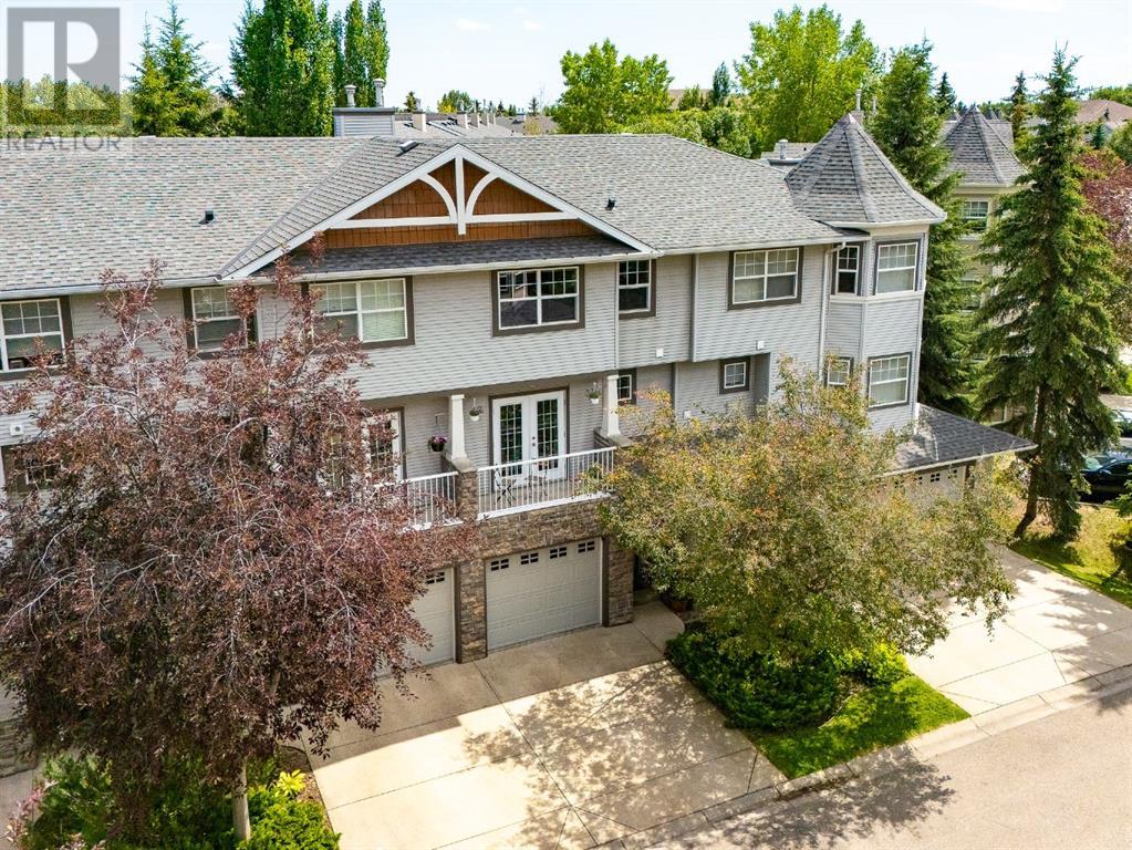Single Family House 4 Level for Sale in  Inglewood Grove SE Inglewood Calgary 