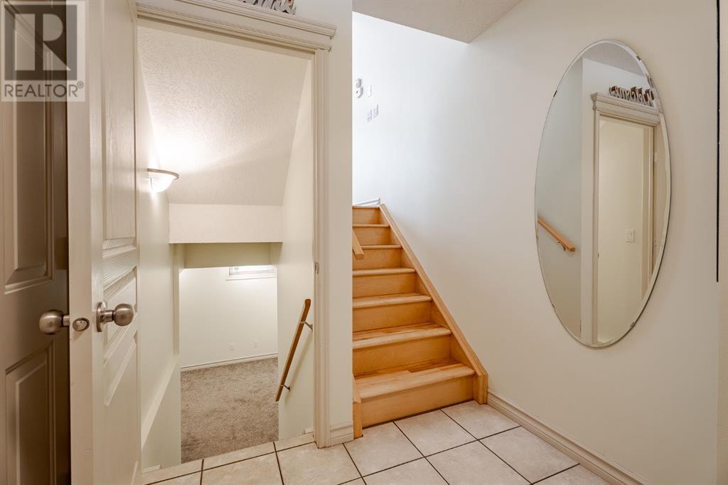 Single Family House 4 Level for Sale in  Inglewood Grove SE Inglewood Calgary 
