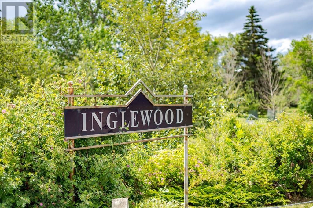 Single Family House 4 Level for Sale in  Inglewood Grove SE Inglewood Calgary 