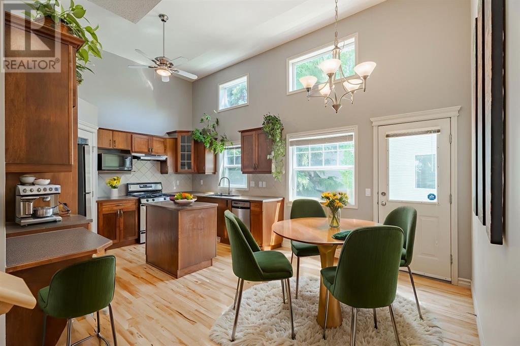 Single Family House 4 Level for Sale in  Inglewood Grove SE Inglewood Calgary 